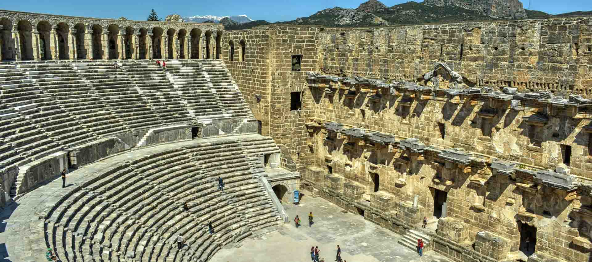 aspendos tiyatrosu orta fotoğraf aspendos tiyatrosu orta fotoğraf